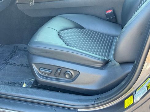 Used 2024 Toyota Camry SE image 21
