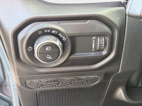 New 2025 Jeep Gladiator Sport AWD/4WD image 23