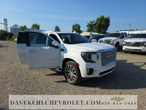Used 2021 GMC Yukon XL Denali image 49