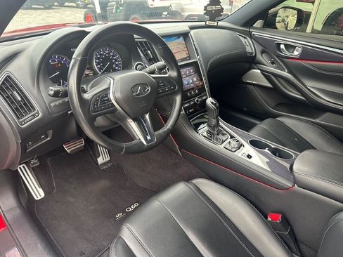 Used 2017 INFINITI Q60 Red Sport 400 RWD image 16