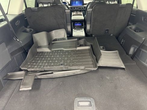 New 2025 Lincoln Aviator Reserve w/ Equipment Group 201A image 9