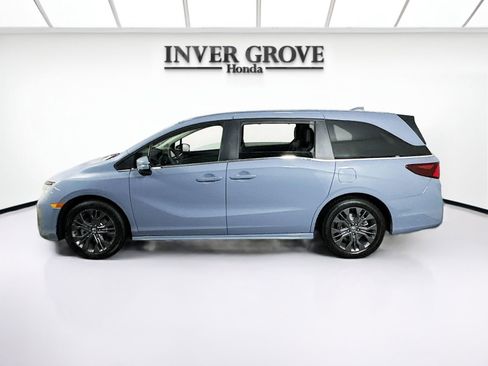 Certified 2026 Honda Odyssey Touring image 8