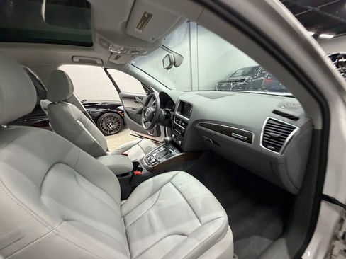 Used 2016 Audi Q5 2.0T Premium Plus AWD/4WD image 31