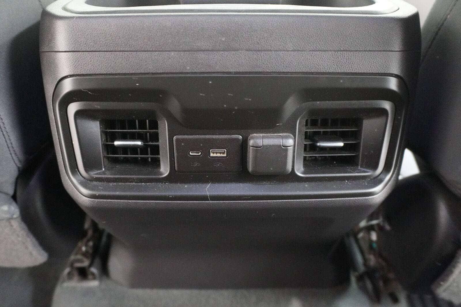 Used 2020 Chevrolet Silverado 1500 RST w/ Texas Edition AWD/4WD image 12