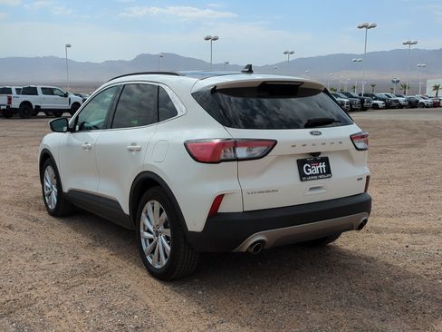 Used 2021 Ford Escape Titanium w/ Titanium Elite Package FWD image 5