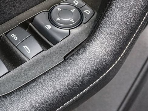 New 2025 Chevrolet Blazer LT FWD image 51