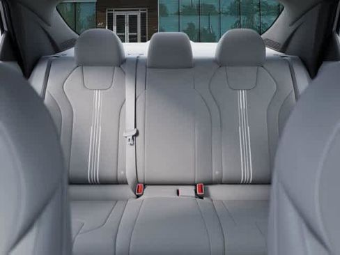 Used 2025 Hyundai Elantra Sport image 10