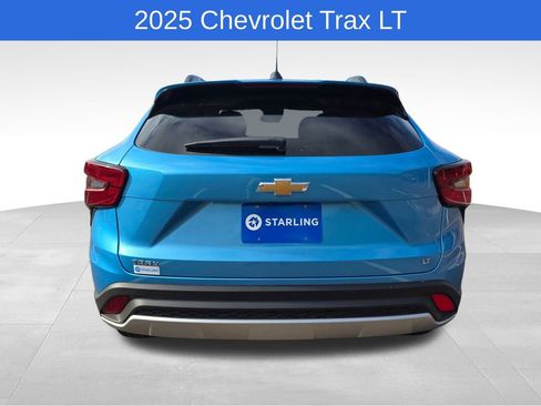 Certified 2025 Chevrolet Trax LT image 8