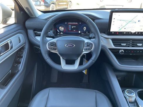 New 2026 Ford Explorer Active w/ Active Comfort Package image 12
