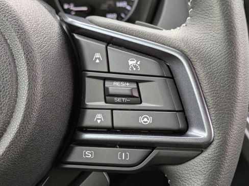 Used 2025 Subaru Forester Limited w/ Popular Package #2 image 30