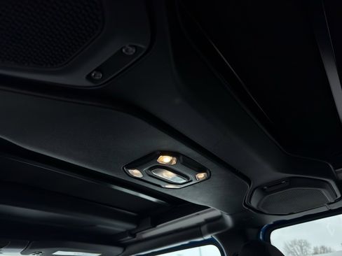 Used 2021 Jeep Wrangler Unlimited Sport image 29