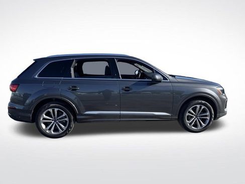 Used 2025 Audi Q7 3.0T Premium Plus image 11