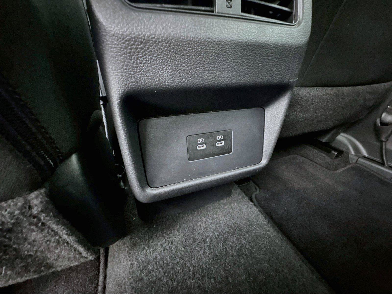 Used 2025 Nissan Rogue SV FWD image 31