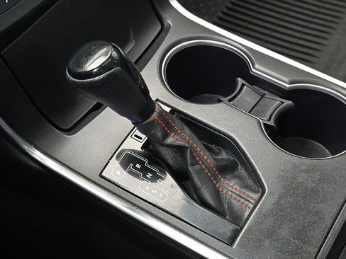 Used 2017 Toyota Camry SE w/ Moonroof Package image 20