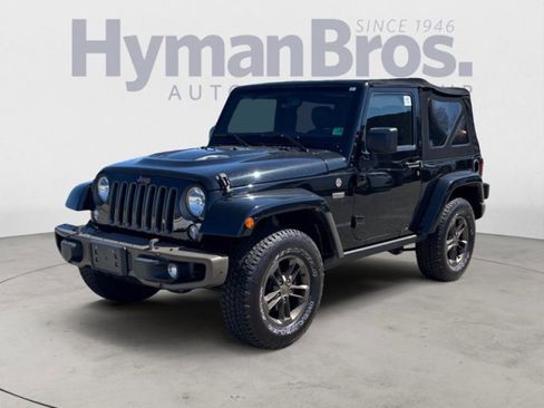 Used 2016 Jeep Wrangler Sahara image 2