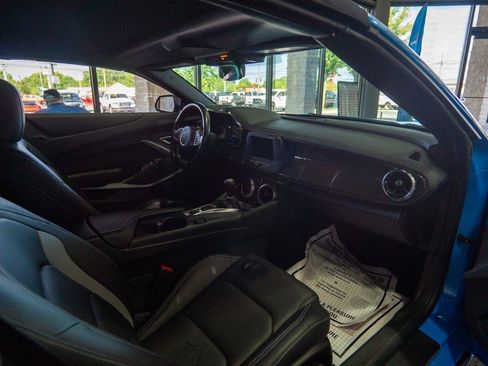 Used 2023 Chevrolet Camaro LT RWD image 20