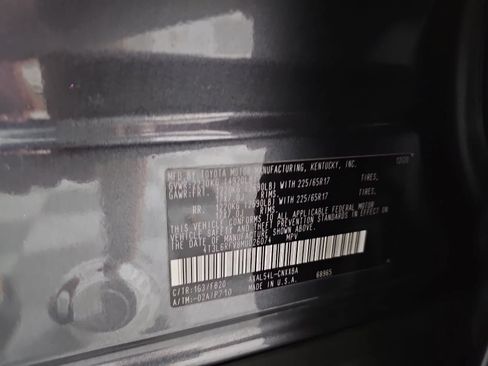 Used 2021 Toyota RAV4 LE AWD/4WD image 29
