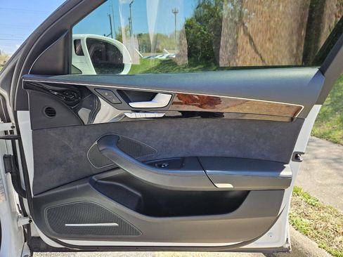 Used 2014 Audi A8 L 3.0T w/ Luxury Package image 17