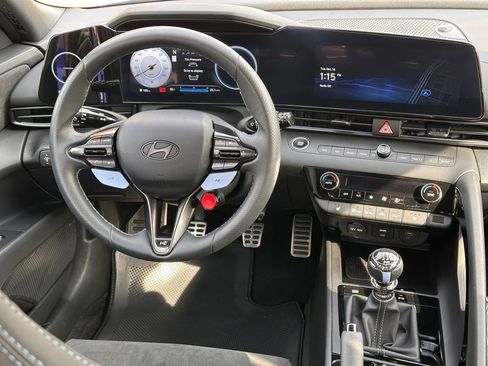 Certified 2025 Hyundai Elantra N image 19