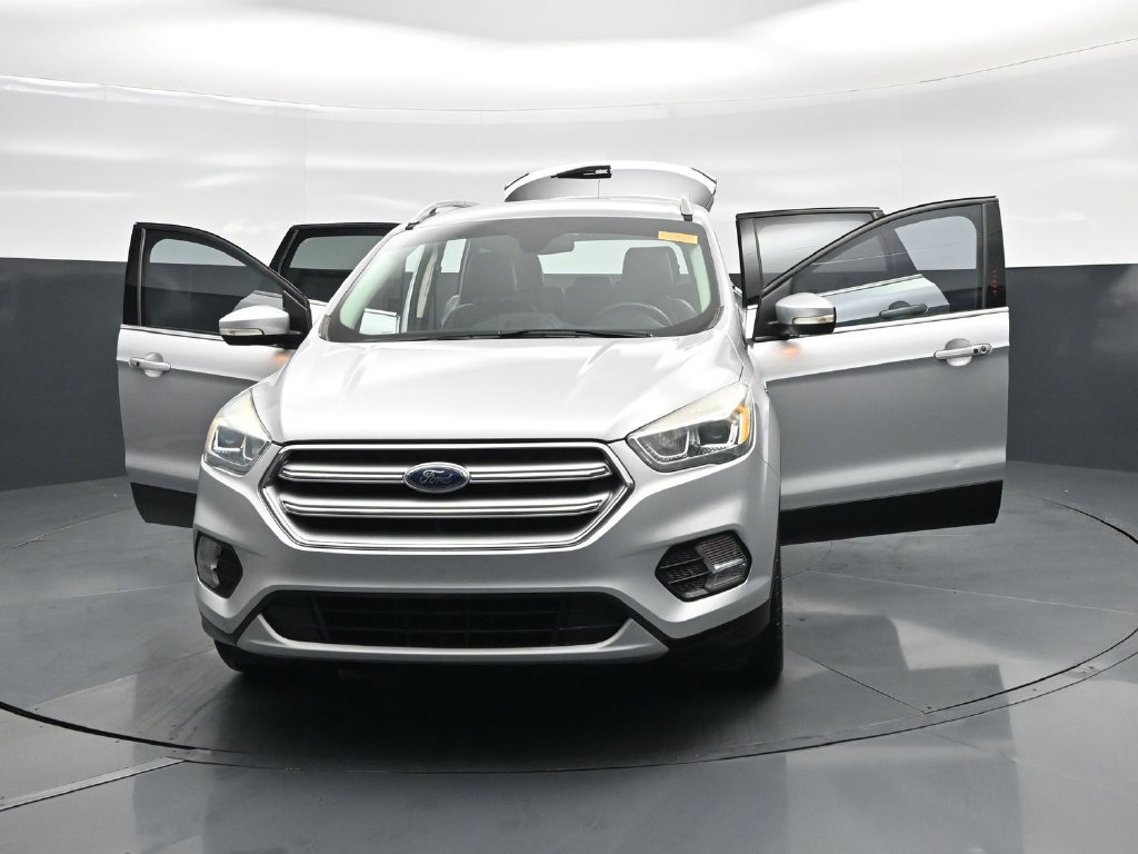 Used 2017 Ford Escape Titanium FWD image 29