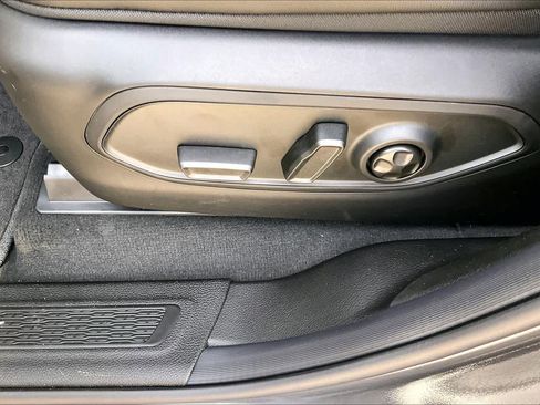 New 2025 Jeep Grand Cherokee L Limited image 16