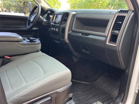 Used 2016 RAM 3500 Tradesman w/ Chrome Appearance Group AWD/4WD image 16