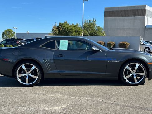 Used 2013 Chevrolet Camaro LS RWD image 6