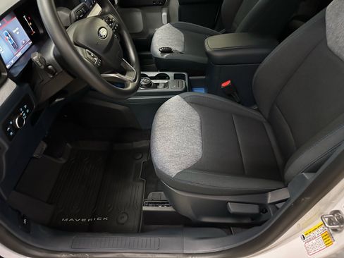 New 2026 Ford Maverick XLT image 18