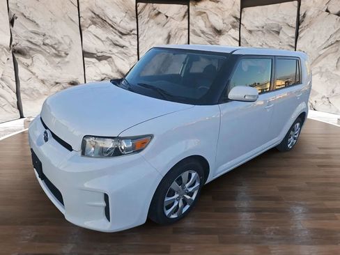 Used 2012 Scion xB image 1