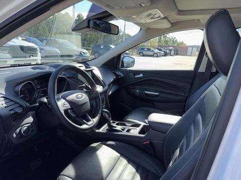 Used 2018 Ford Escape Titanium w/ Ford Safe & Smart Package image 6