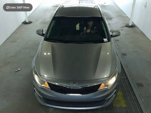 Used 2018 Kia Optima LX w/ 17" Alloy Wheels Package FWD image 4