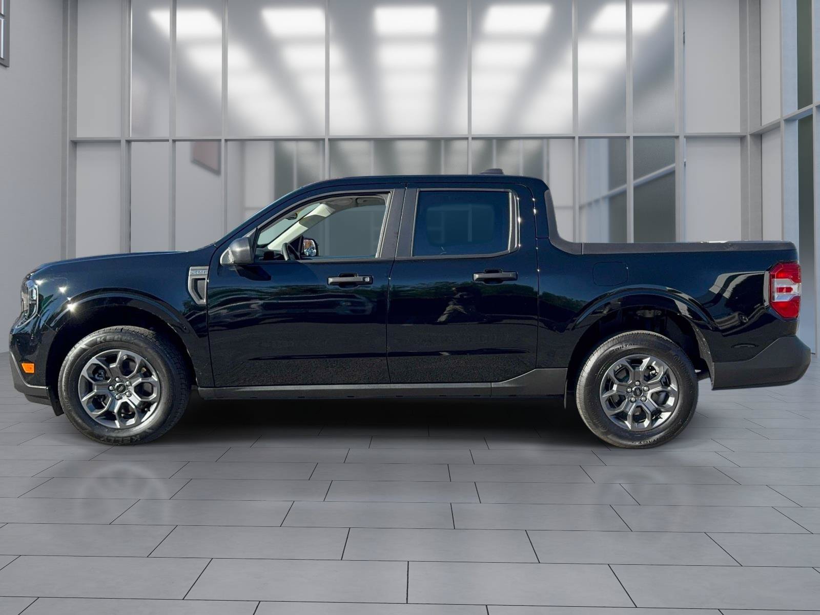 Used 2026 Ford Maverick XLT AWD/4WD image 3