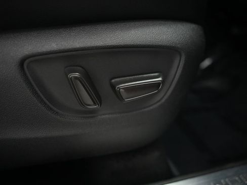 Used 2020 Toyota Highlander Limited image 59