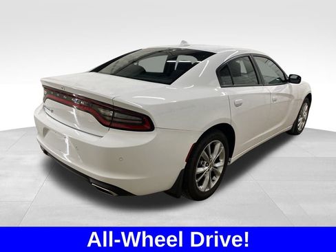 Used 2021 Dodge Charger SXT w/ Driver Convenience Group image 4