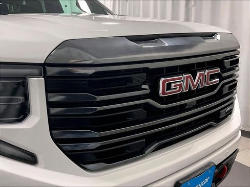 Used 2024 GMC Sierra 1500 AT4 w/ Technology Package image 30