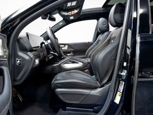 Used 2024 Mercedes-Benz GLS 63 AMG 4MATIC image 5