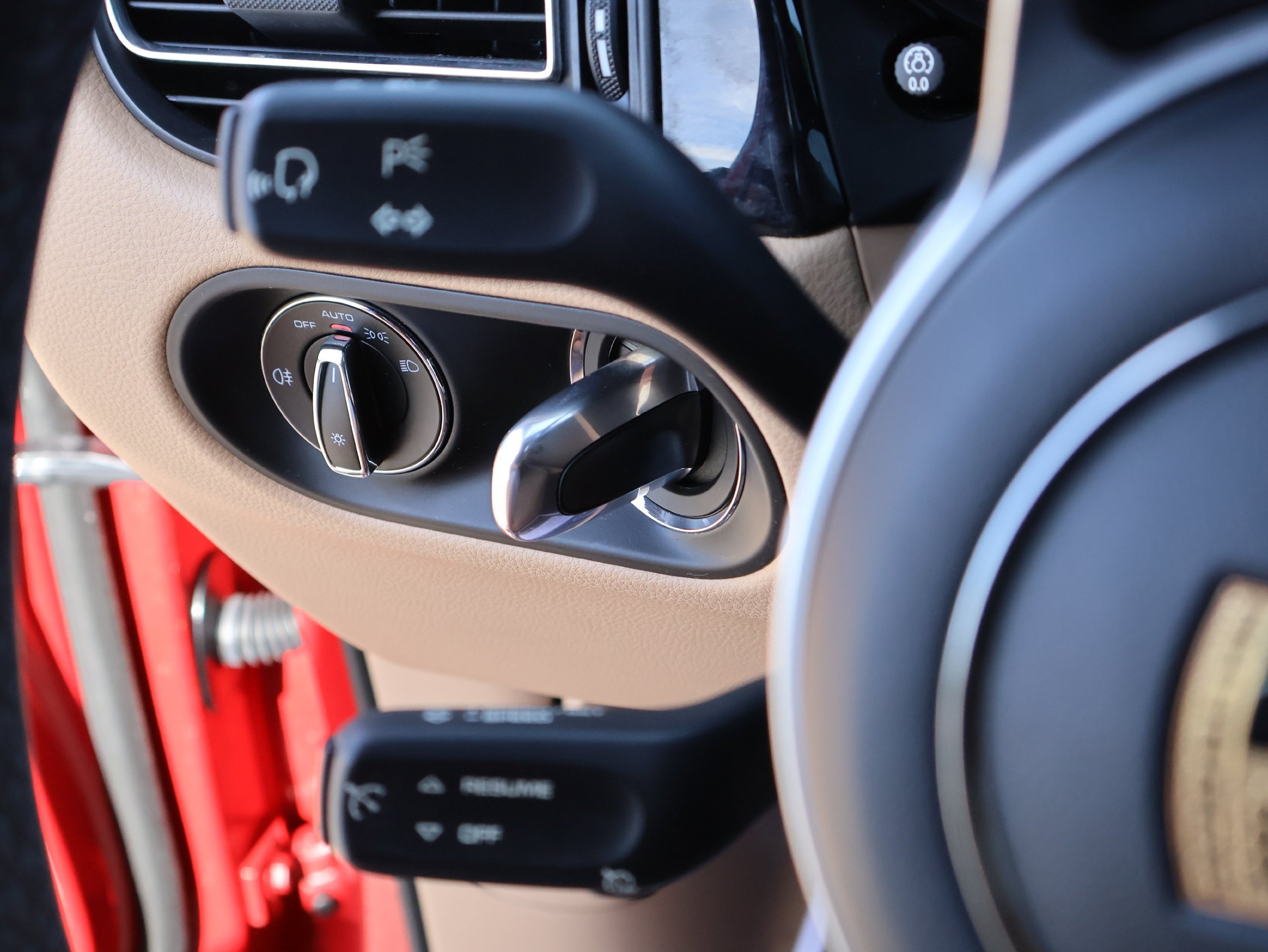 Used 2020 Porsche Macan S AWD/4WD image 30