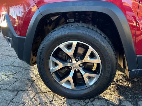 Used 2015 Jeep Cherokee Trailhawk w/ Leather Interior Group image 36