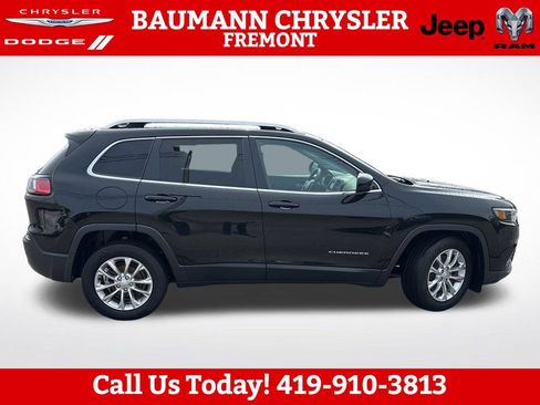 Used 2019 Jeep Cherokee Latitude w/ Popular Appearance Group FWD image 7