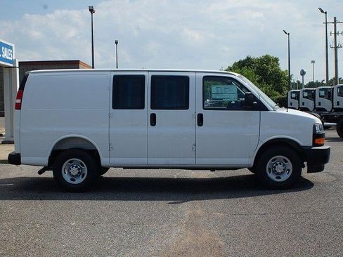 New 2025 Chevrolet Express 2500 w/ Driver Convenience Package RWD image 11