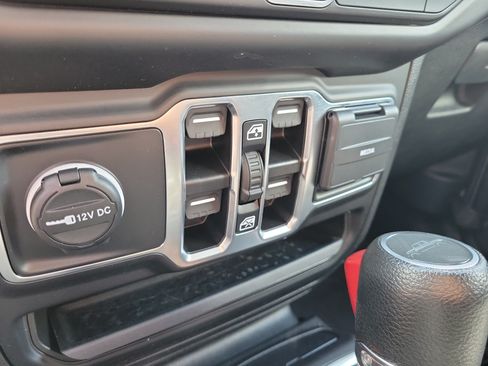 Used 2023 Jeep Gladiator Sport AWD/4WD image 28