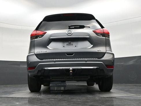 Used 2017 Nissan Rogue SV FWD image 23