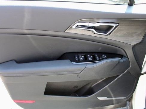 New 2024 Kia Sportage X-Line image 16