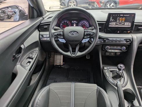 Certified 2022 Hyundai Veloster N FWD image 14