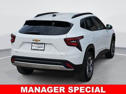 New 2026 Chevrolet Trax LT w/ Driver Confidence Package image 3