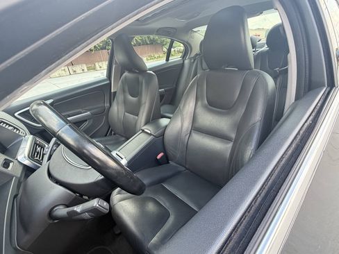 Used 2015 Volvo S60 T5 Premier FWD image 4