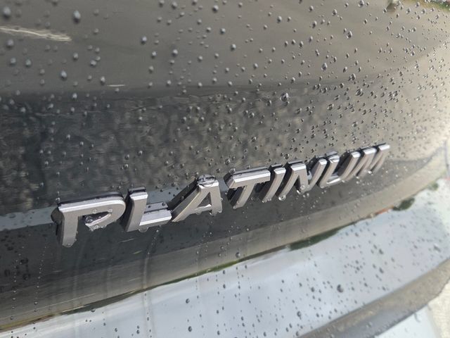 New 2026 Nissan Pathfinder Platinum FWD image 12