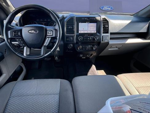 Used 2017 Ford F150 XLT w/ Equipment Group 302A Luxury AWD/4WD image 8