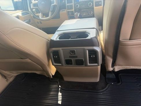 Used 2018 Ford F150 Lariat w/ Equipment Group 502A Luxury AWD/4WD image 25