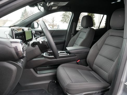 Used 2025 Chevrolet Equinox LT image 33